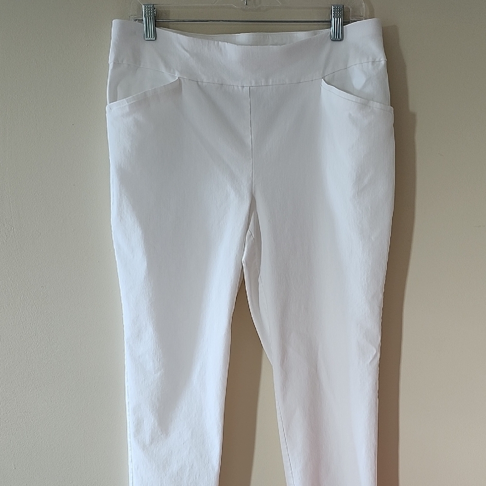 Chico's White Perfect Stretch Josie Ankle Pants